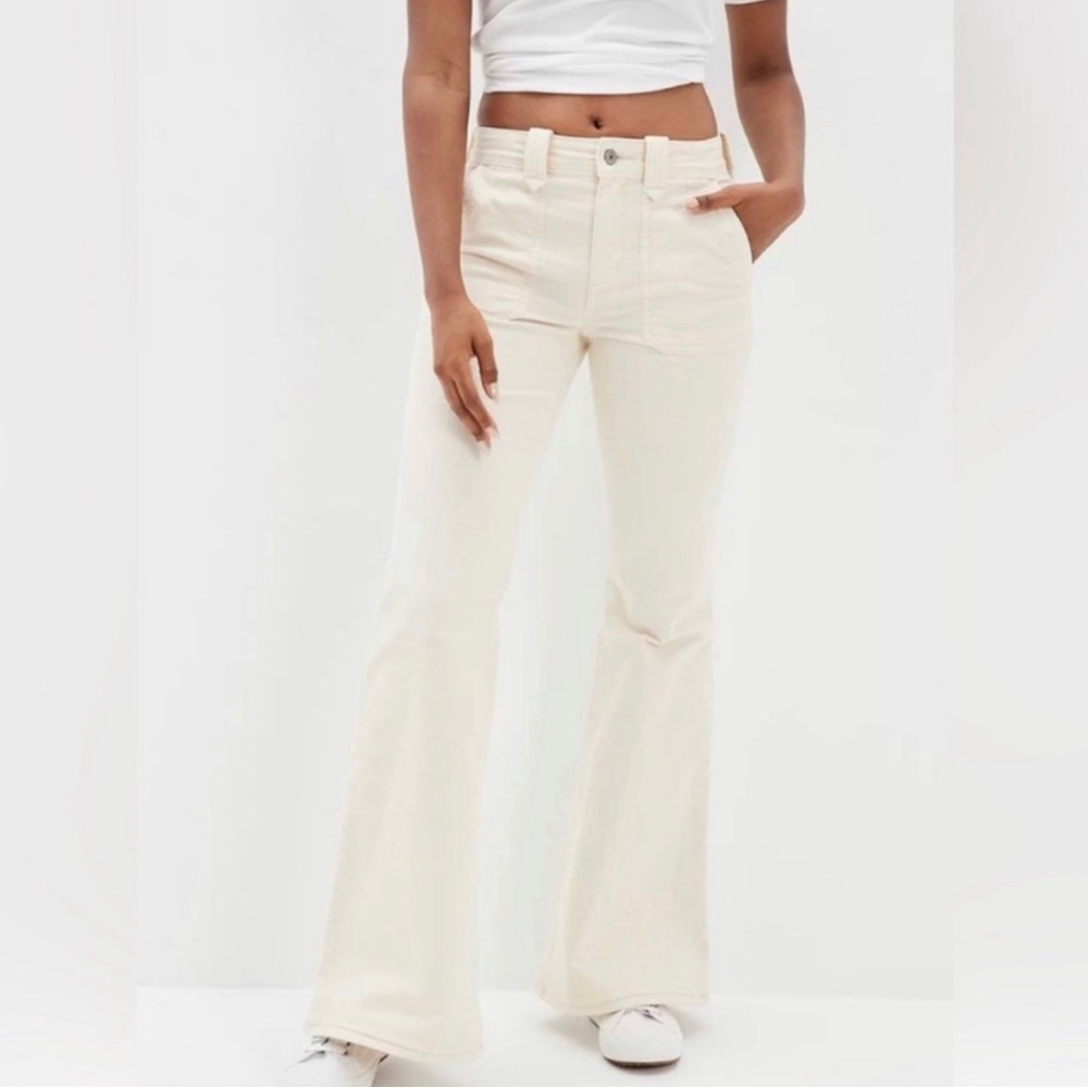 American Eagle Festival Flare corduroy pants size 6 reg